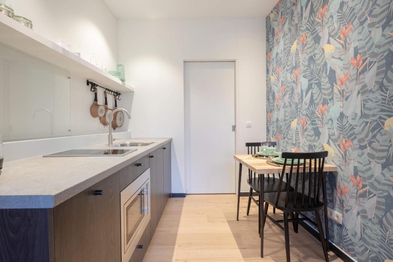 Shway - The Light Blue Parrot Apartment Antwerp Exterior photo