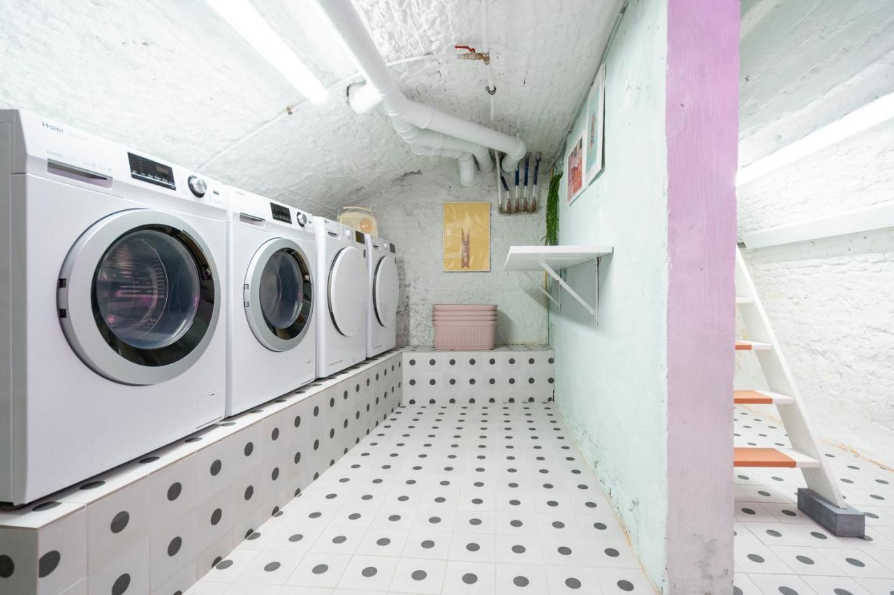 Shway - The Light Blue Parrot Apartment Antwerp Exterior photo